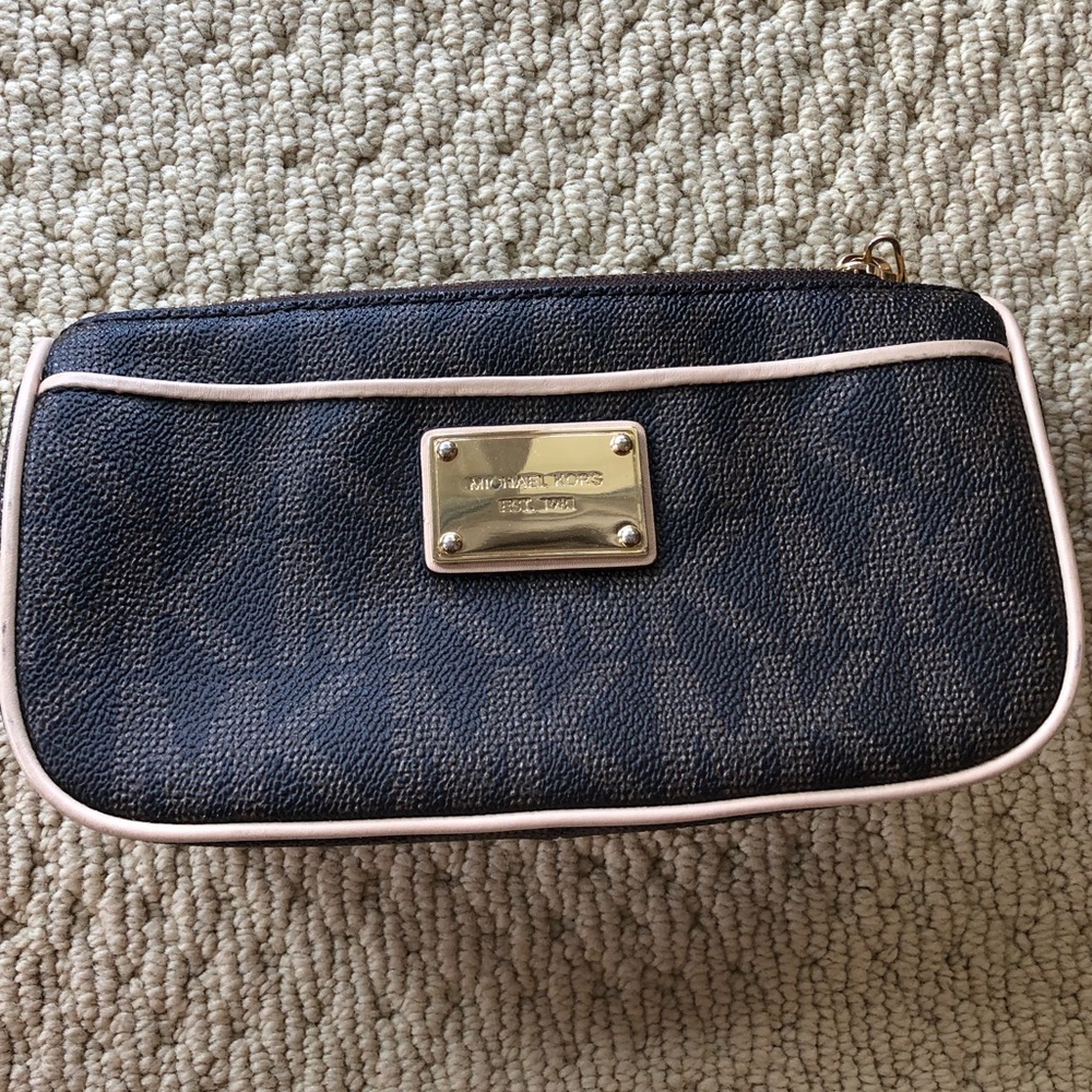 Michael Kors Small Pouch